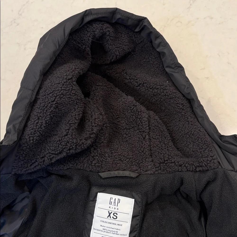 Gap NWT Puffer Jacket Size 4/5‎